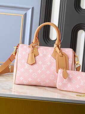 Classic Louis Vuitton Bag: A Stylish and Versatile Choice for Elegance